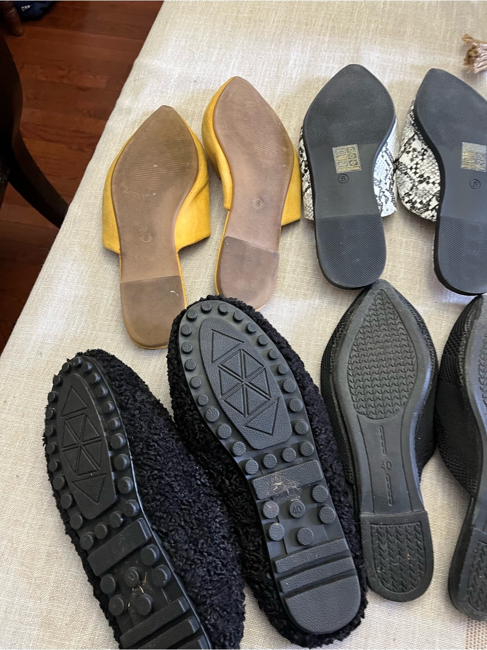 Bundle of four slides/mules - size 8 (Euro 40) - Picture 2 of 3